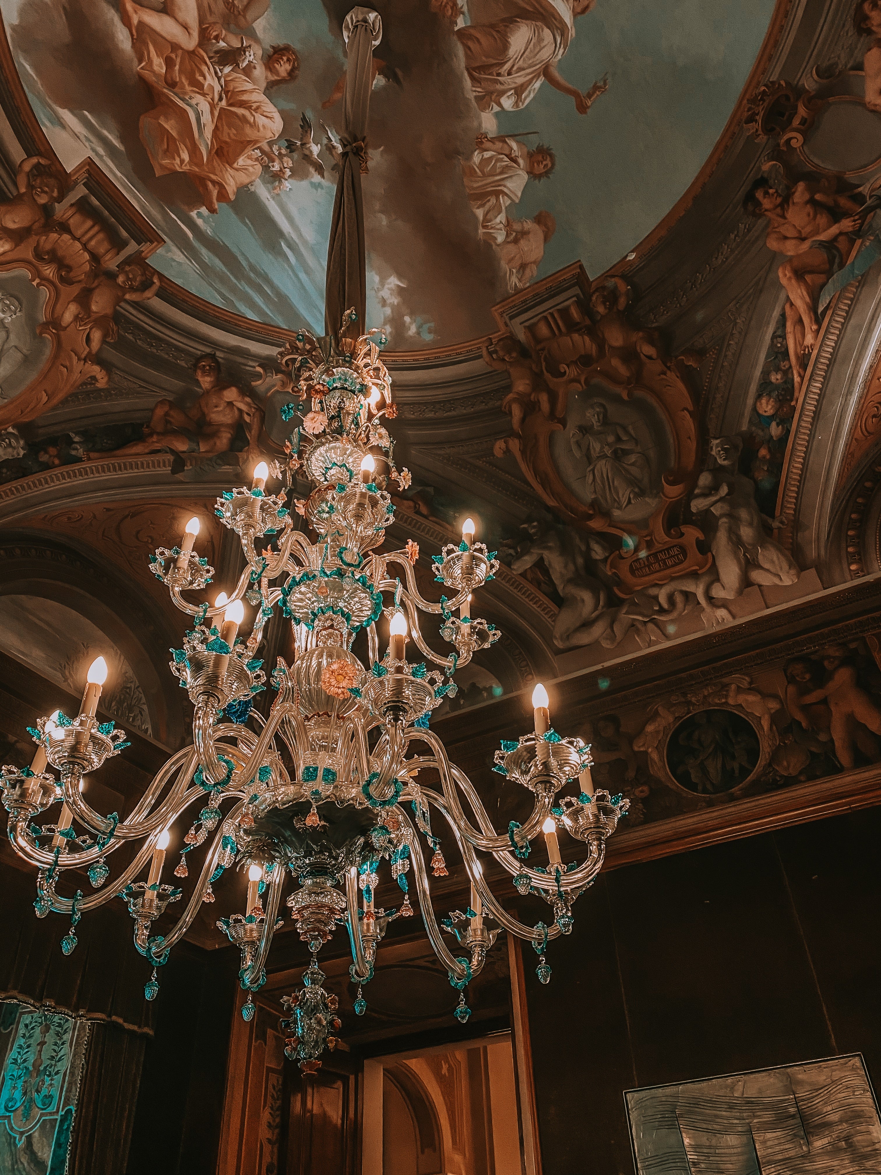 Artisanship Unveiled: The Craft Behind High-End Chandeliers
