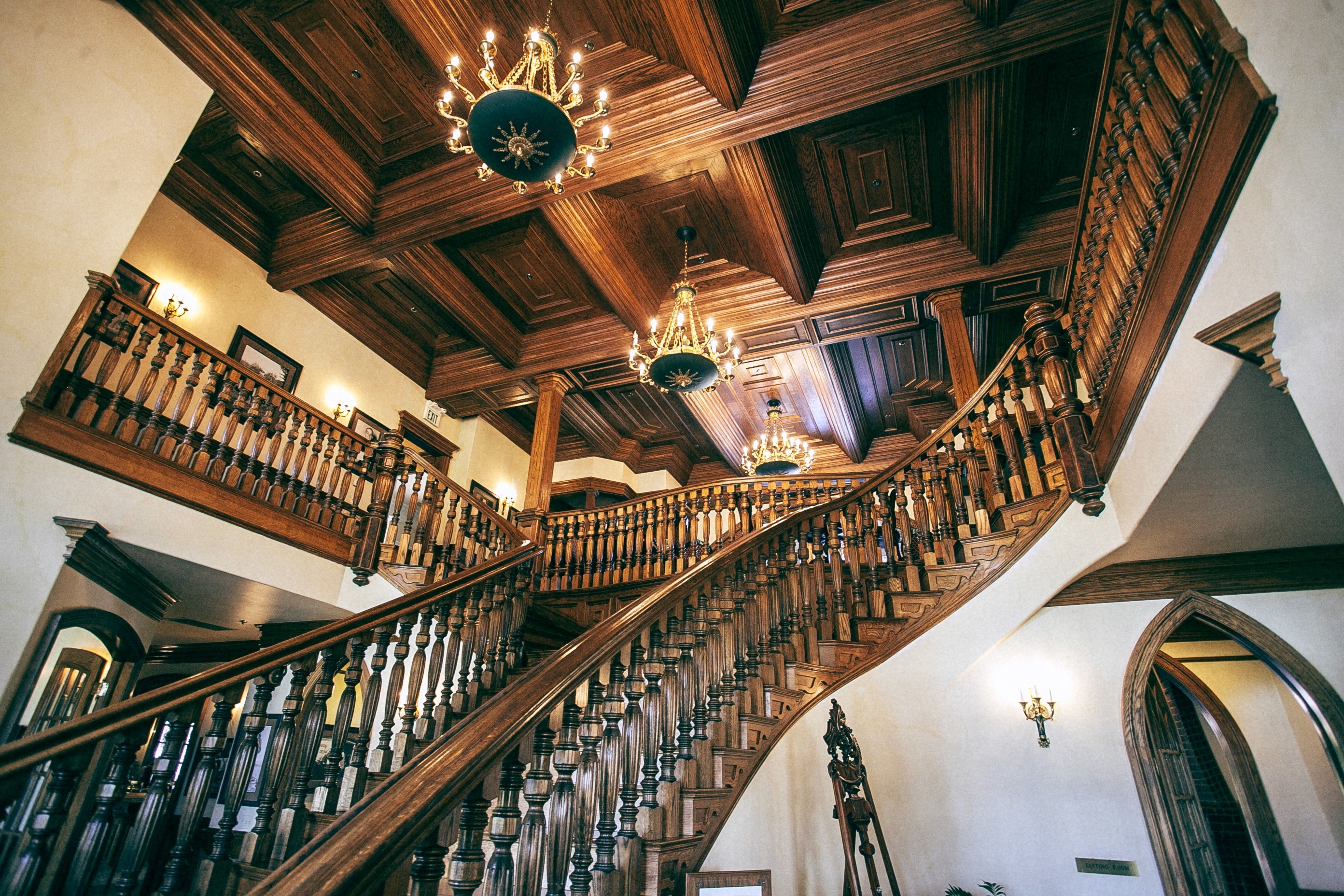 A Sparkling Clean: The Expert Guide to Maintaining Your Luxury Crystal Chandelier